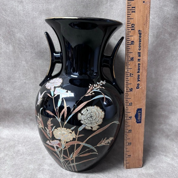 Vintage Made in Japan Black Mini Vase with Hand Painted Flowers *STUNNING* - Picture 5 of 6